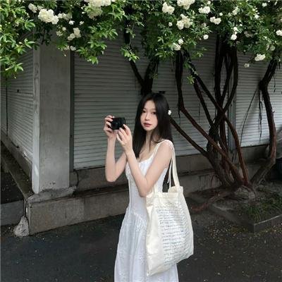 女税务员
